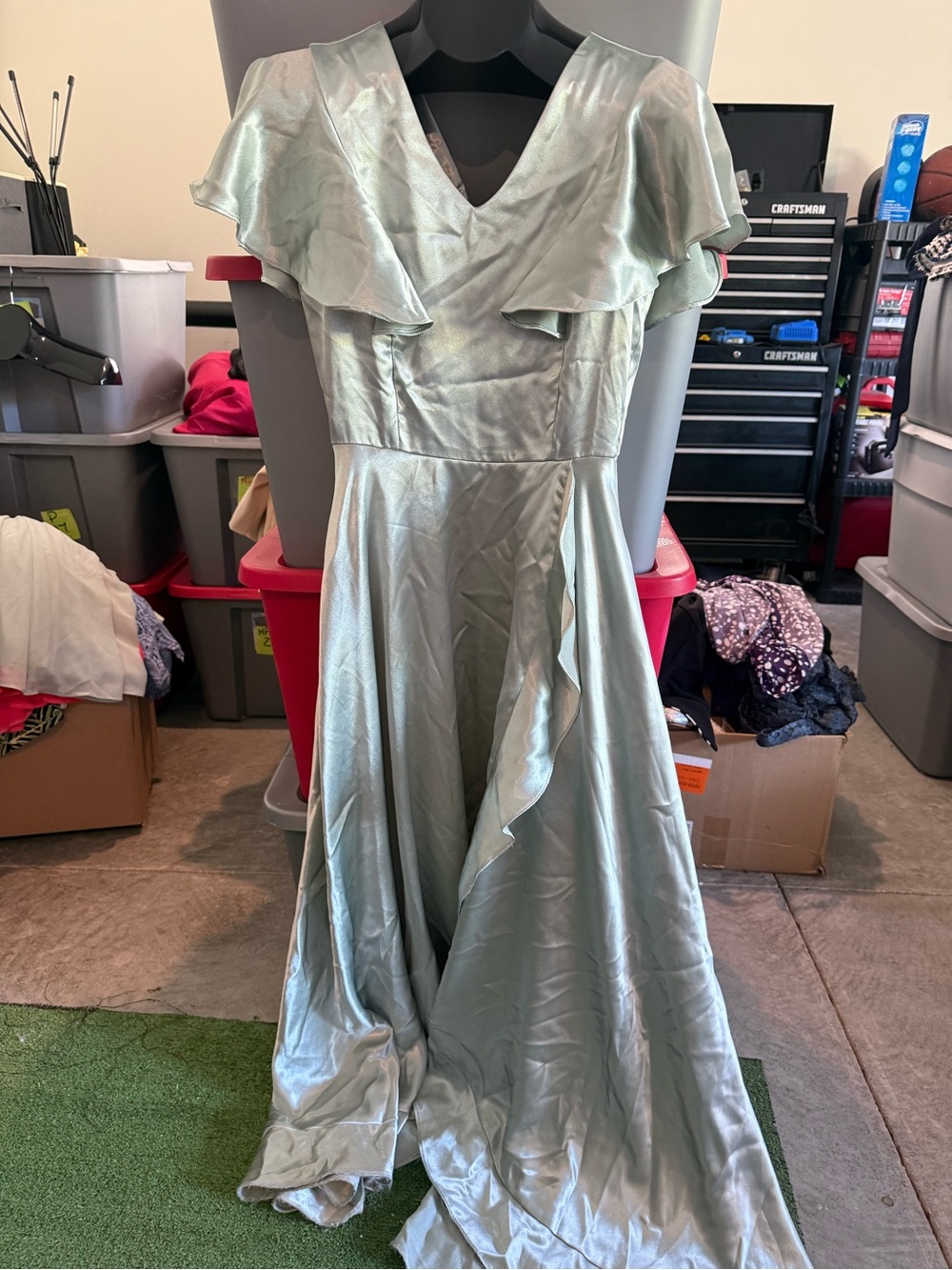 Elegant Sage Green Ruffle-Trim Maxi Dress mp33